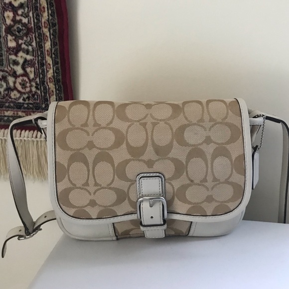 Coach Crossbody - Picture 1 of 4